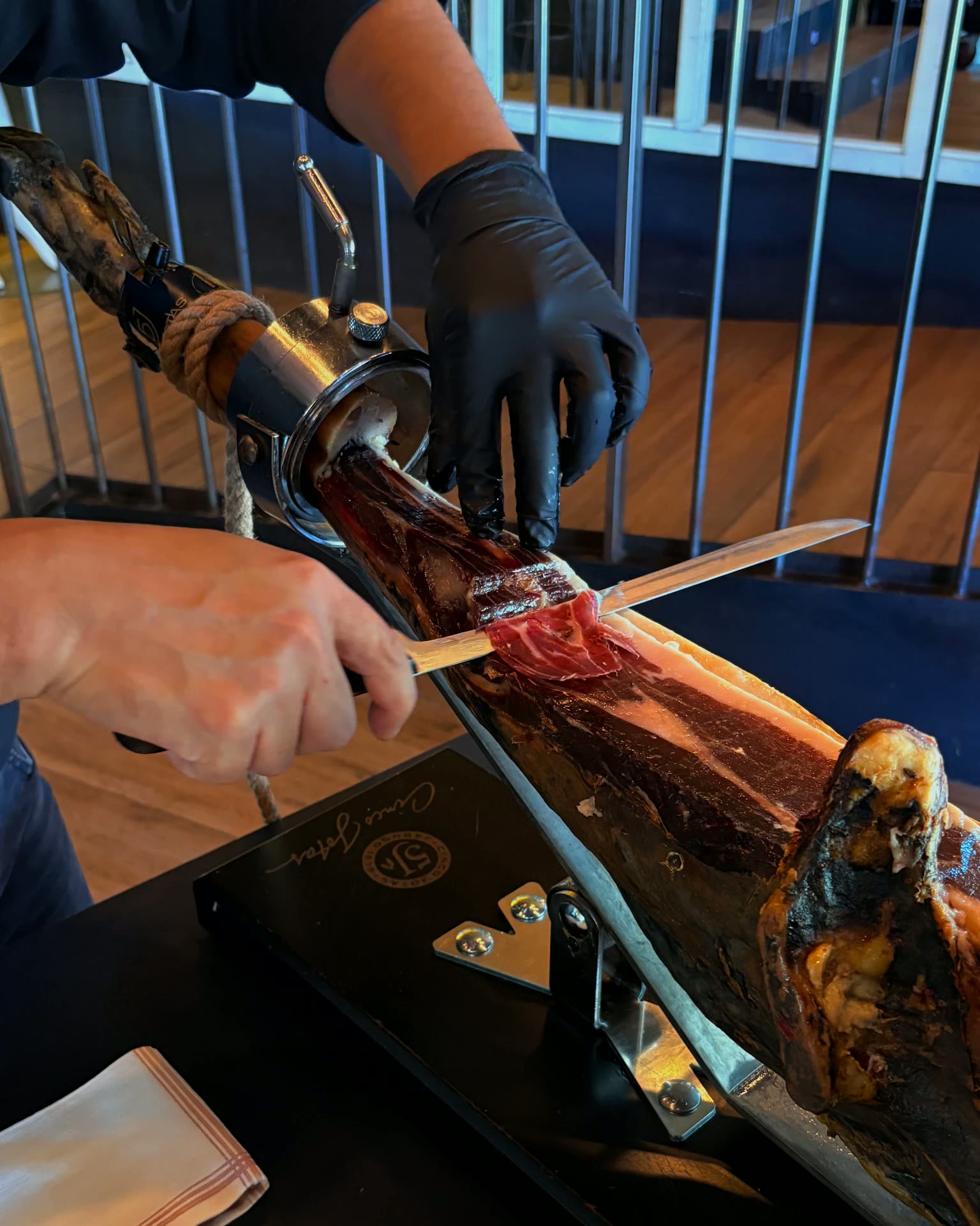 Corte de jamón en BOCANEGRA